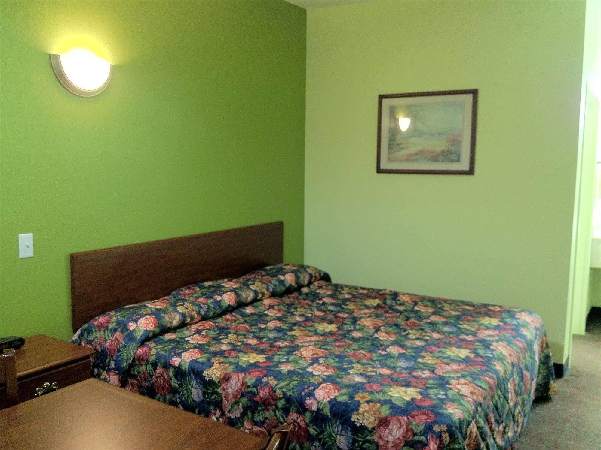 Weston Inn & Suites Rusk Extérieur photo