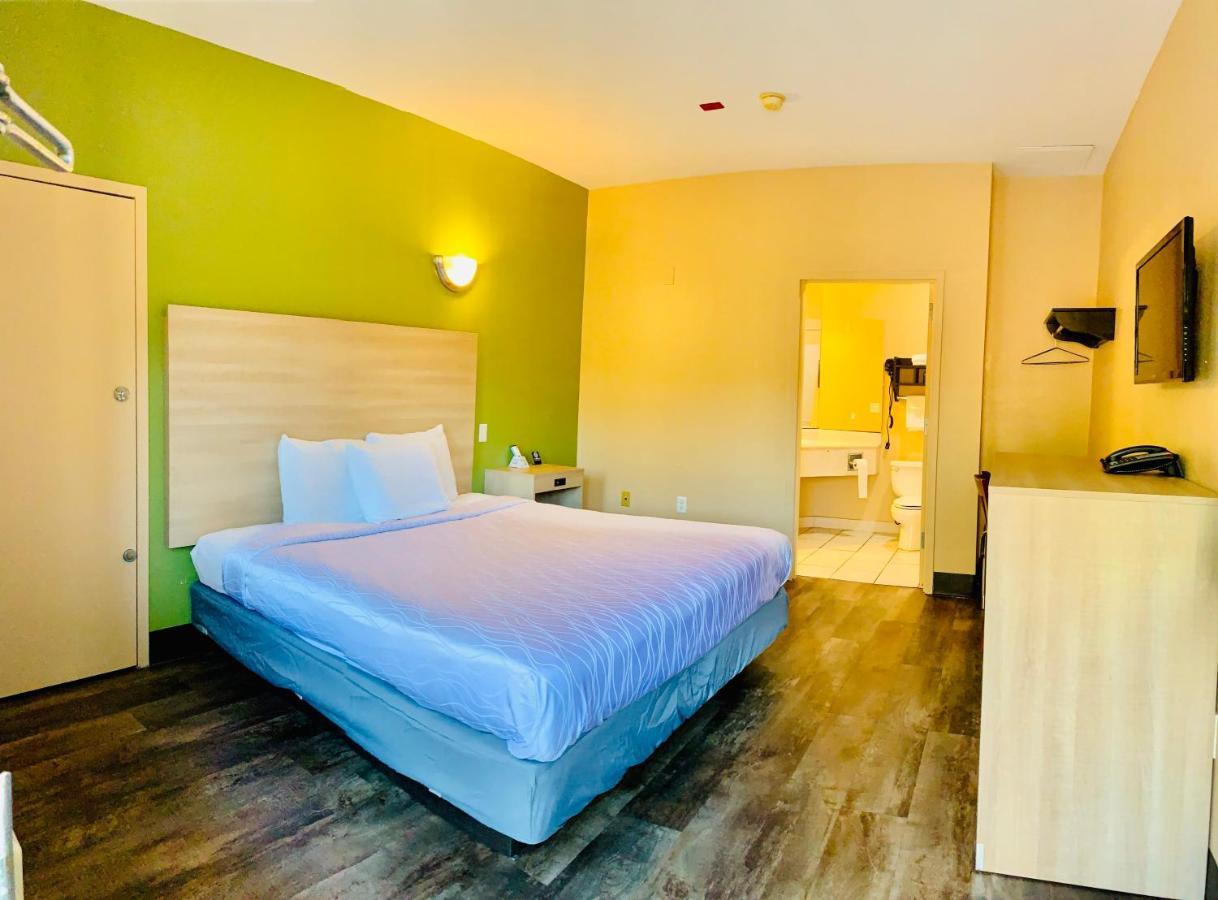 Weston Inn & Suites Rusk Extérieur photo